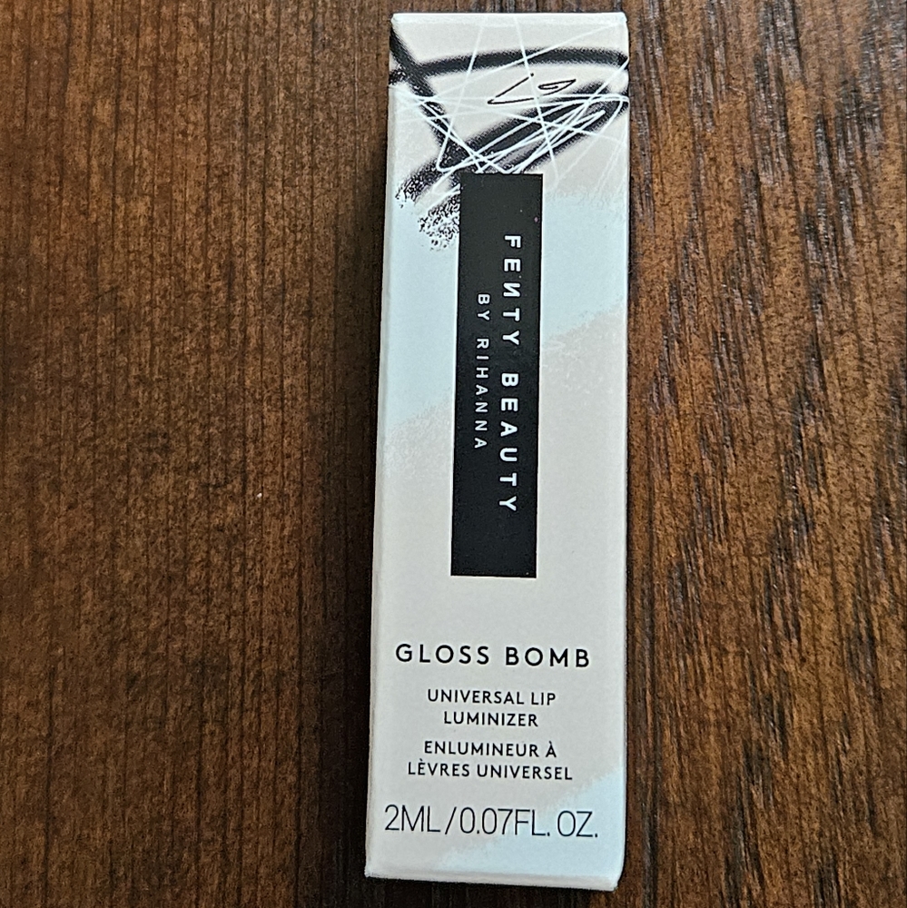 NEW-Fenty Beauty gloss bomb- color: Fenty Glow 01